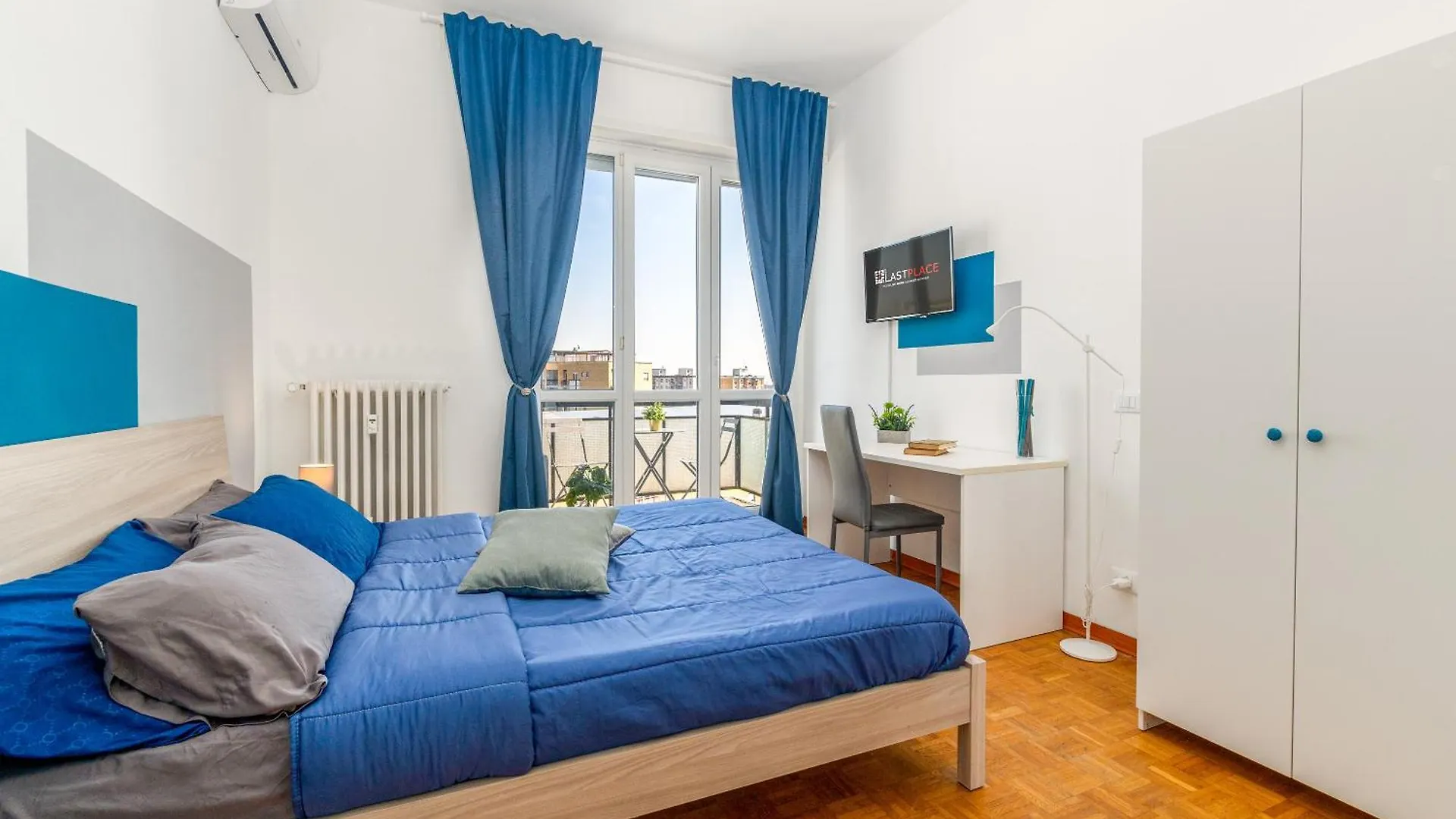 Blue Apartment Cesano Boscone